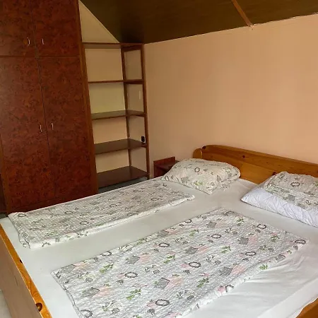 Toereki 34 Vendeghaz * Siófok